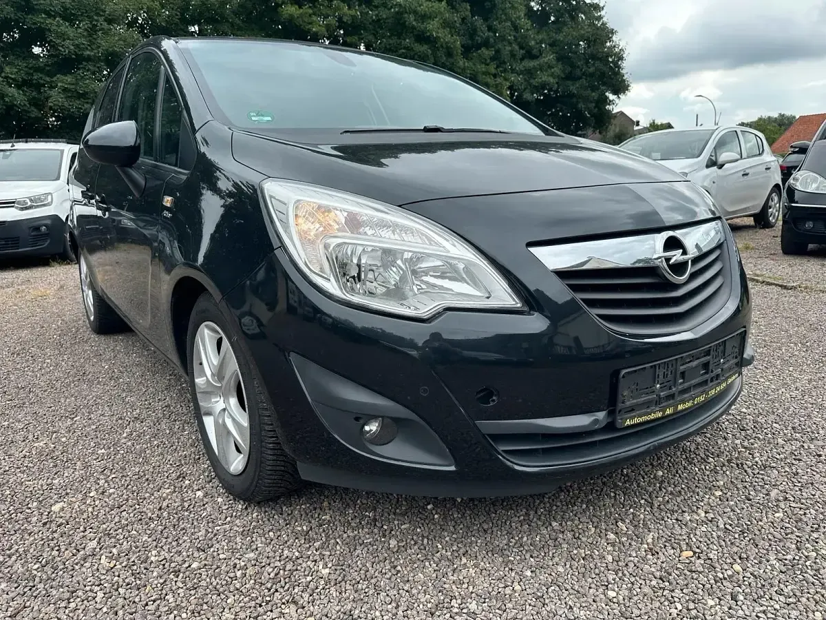 Gebraucht Opel Meriva 110 PS (80 kW) 2013 Schwarz Van / Kleinbus