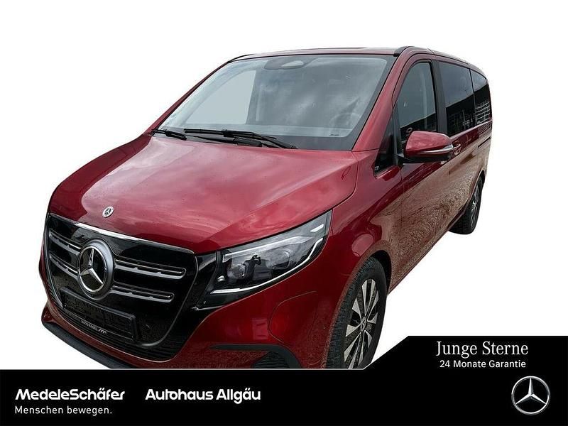 Hyazinthrot Gebraucht 2024 Mercedes EQV300 Van / Kleinbus | 52.850 € (Fairer Preis) - Bild 1/4
