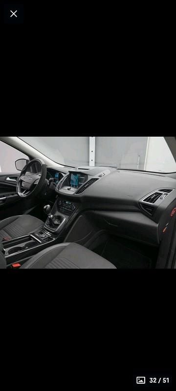 Gebraucht Ford Kuga 150 PS (110 kW) 2017 Grau SUV