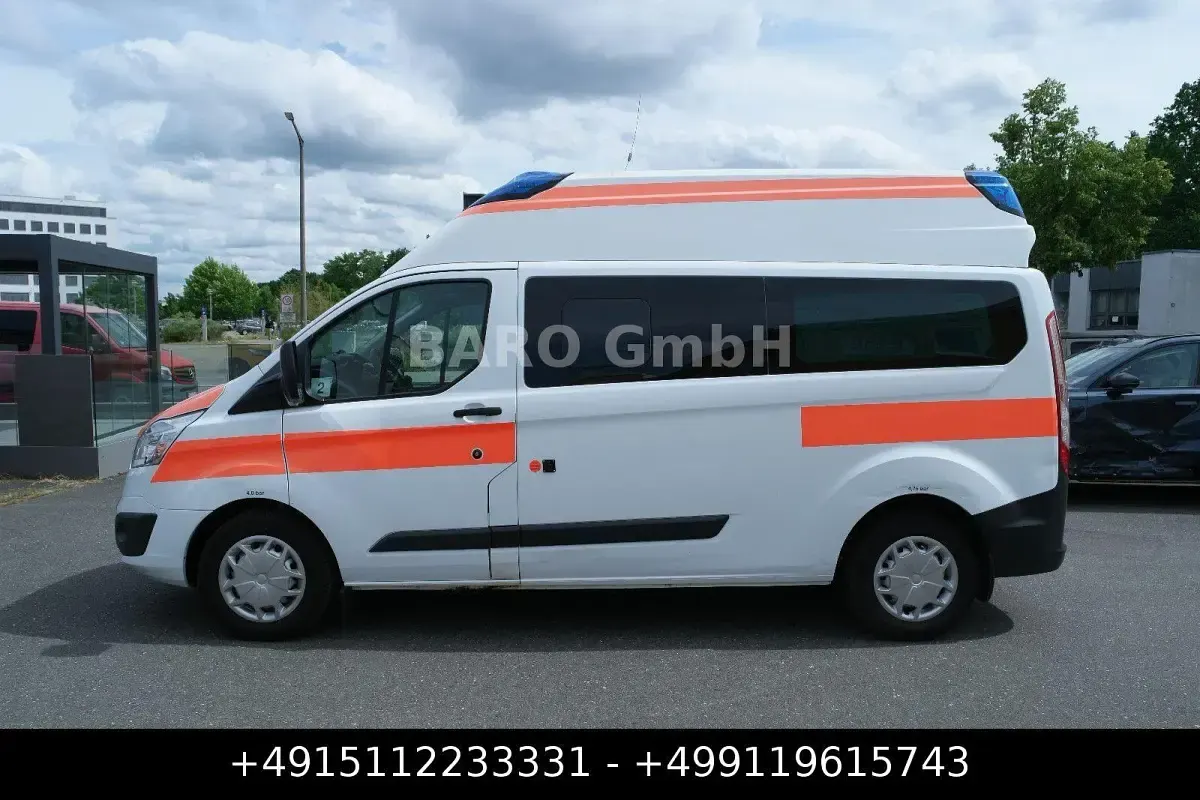 Gebraucht Ford Transit Custom 125 PS (91 kW) 2015 Weiß Van / Kleinbus