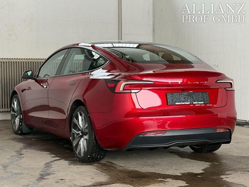 Gebraucht Tesla Model 3 Long Range AWD 235 kW (320 PS) 2025 Rot Limousine