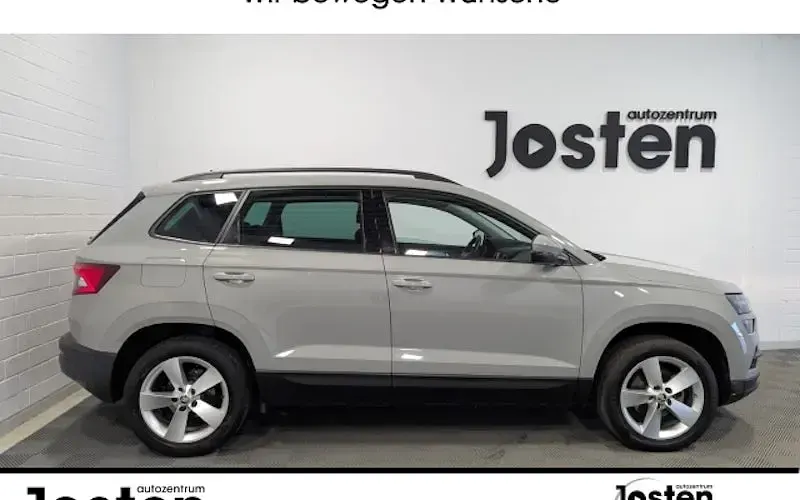 Gebraucht Skoda Karoq Ambition 110 PS (80 kW) 2021 Grau SUV
