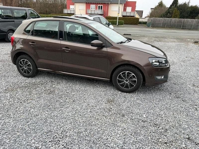 Gebraucht VW Polo Style 75 PS (55 kW) 2012 Braun Kleinwagen