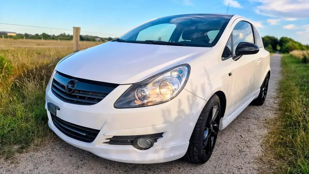 Gebraucht Opel Corsa OPC 90 PS (66 kW) 2009 Weiß Kleinwagen