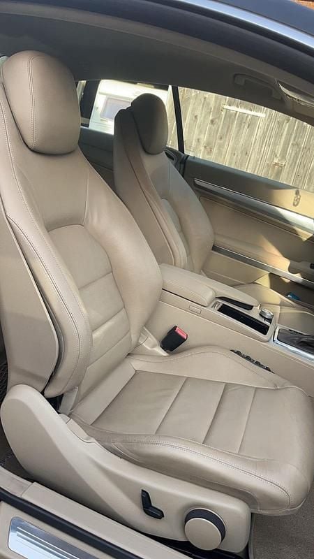 Gebraucht Mercedes E250 204 PS (150 kW) 2009 Schwarz Coupé