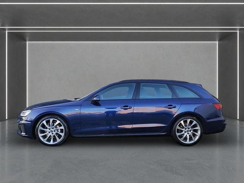 Gebraucht Audi A4 S-Line 204 PS (150 kW) 2022 Navarrablau metallic Kombi