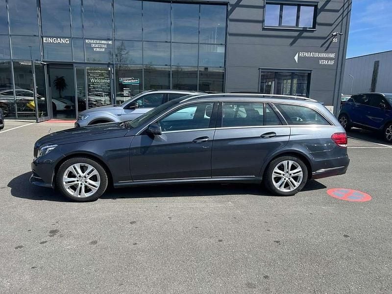 Gebraucht Mercedes E250 204 PS (150 kW) 2014 Tenoritgrau Kombi