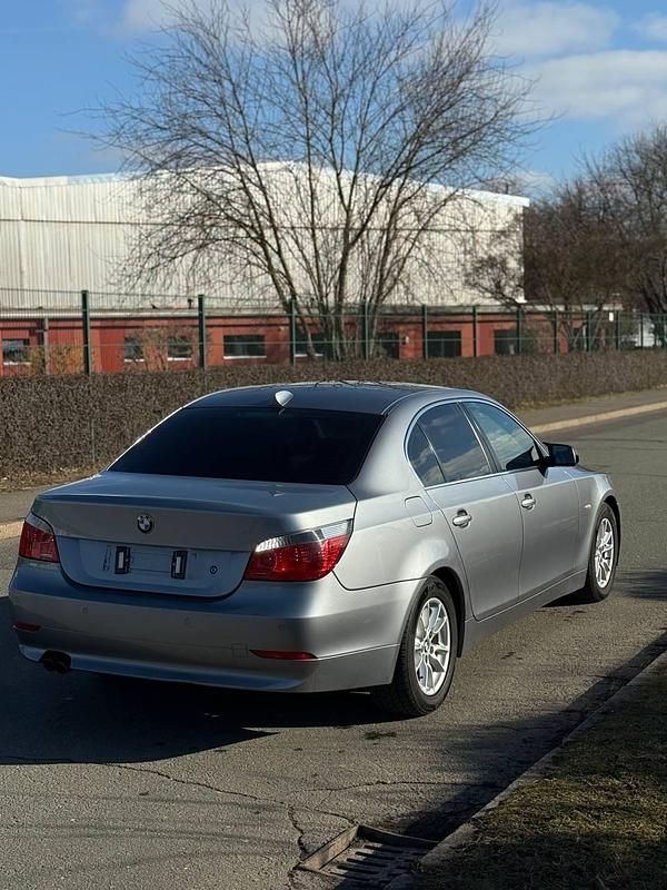 Gebraucht BMW 520 170 PS (125 kW) 2004 Grau Limousine