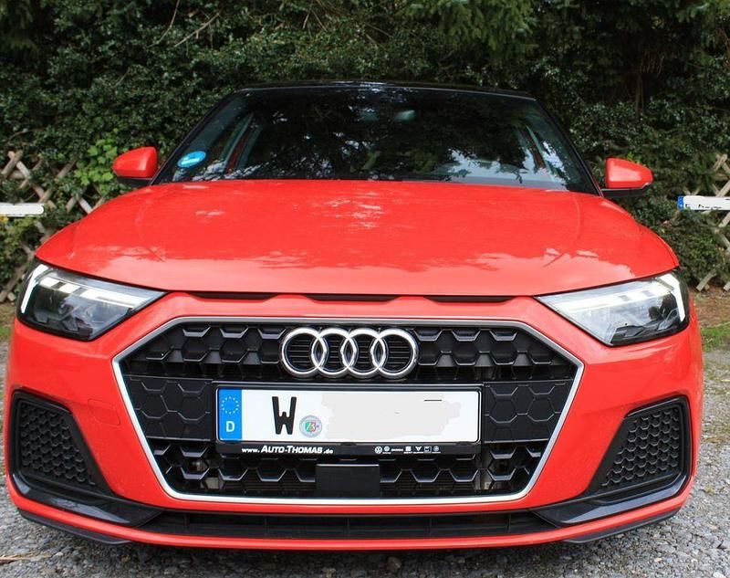 Gebraucht Audi A1 Sportback Advanced 110 PS (80 kW) 2022 Rot Kleinwagen