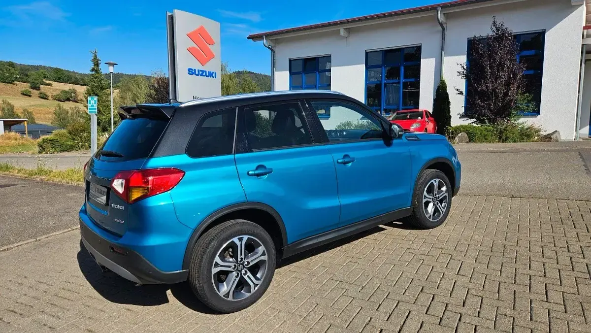 Gebraucht Suzuki Vitara Comfort+ 120 PS (88 kW) 2016 Blau SUV