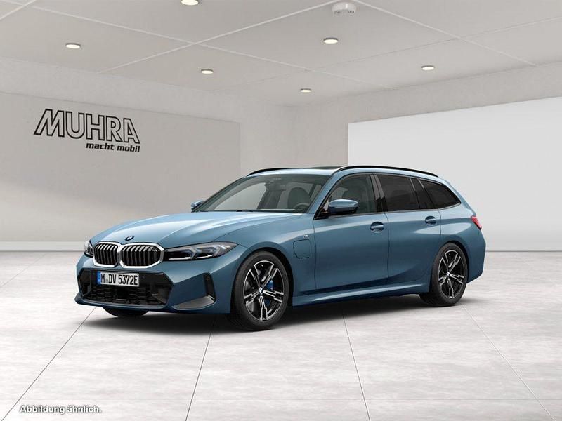 Gebraucht BMW 330e M Sport 292 PS (214 kW) 2025 Blau Kombi