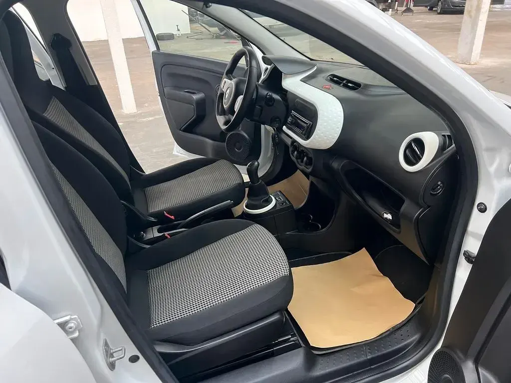 Gebraucht Renault Twingo Experience 90 PS (66 kW) 2016 Weiß Kleinwagen