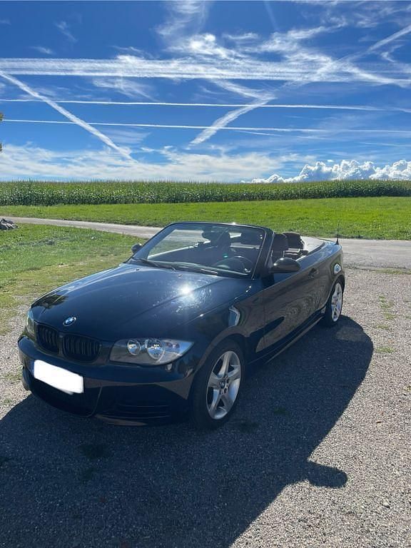 Schwarz Gebraucht 2009 BMW 118 Cabriolet Cabrio | 6.000 € (Fairer Preis) - Bild 1/4