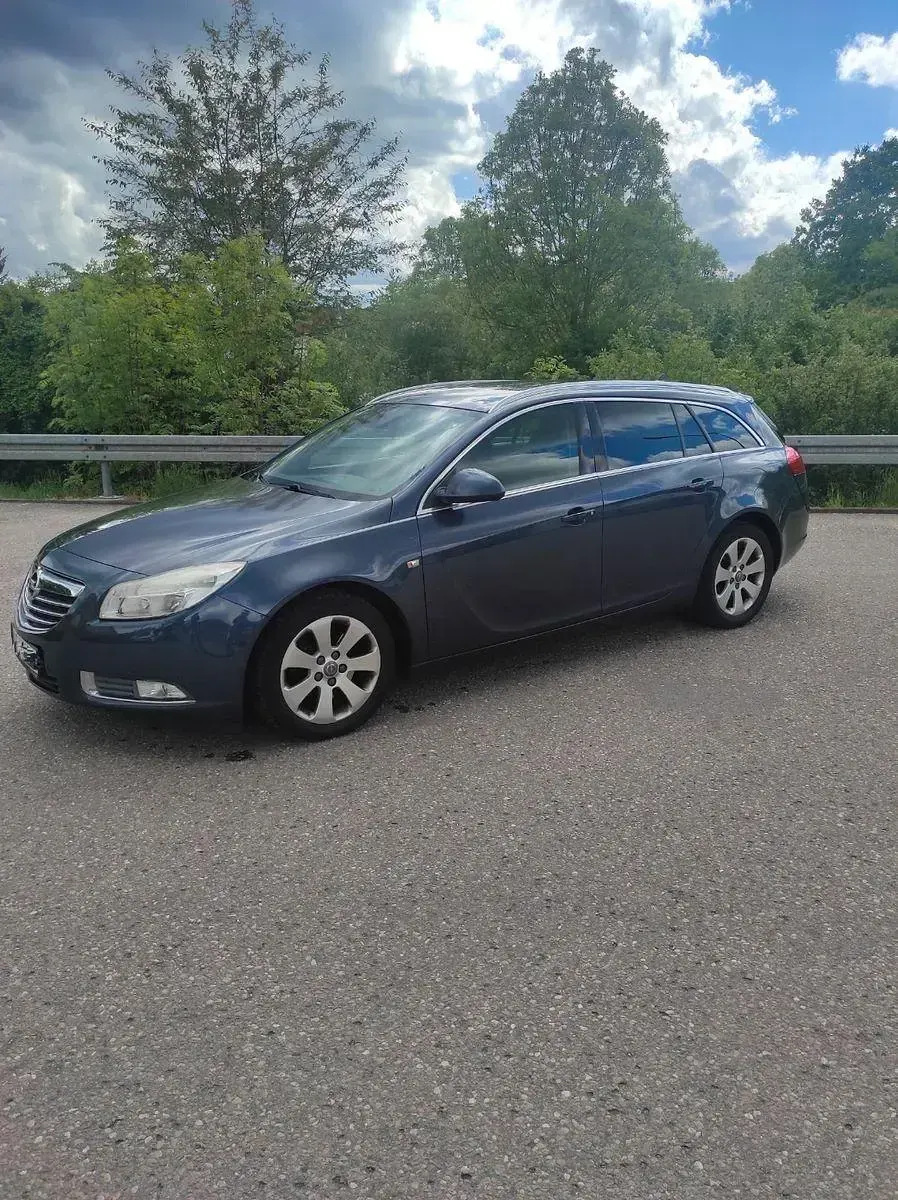 Gebraucht Opel Insignia 160 PS (117 kW) 2011 Blau Kombi