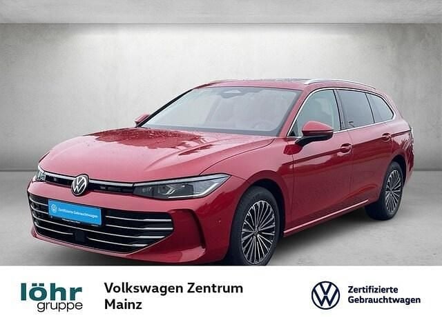 Chilirot metallic Gebraucht 2024 VW Passat Elegance Kombi | 45.440 € (Guter Preis) - Bild 1/4