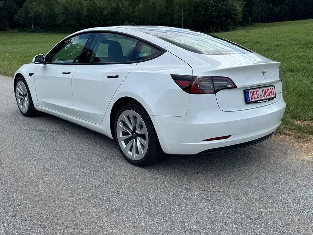 Gebraucht Tesla Model 3 366 kW (498 PS) 2022 Weiß Limousine