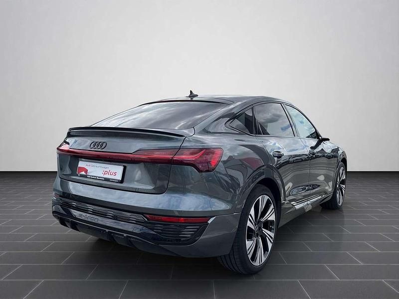 Gebraucht Audi Q8 e-tron S-Line 300 kW (408 PS) 2024 Daytonagrau perleffekt SUV