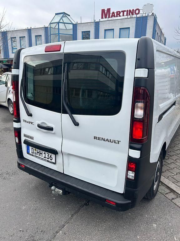 Gebraucht Renault Trafic 145 PS (106 kW) 2019 Weiß Van / Kleinbus