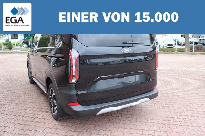 Neu Ford Tourneo Custom Active 150 PS (110 kW) 2025 Schwarz metallic Van