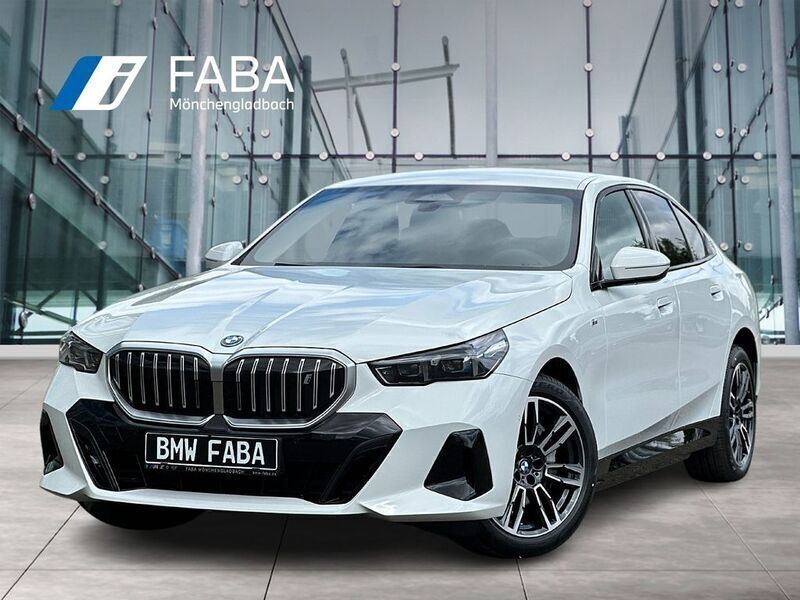 Weiß Neu 2025 BMW i5 M Sport Limousine | 60.790 € - Bild 1/4