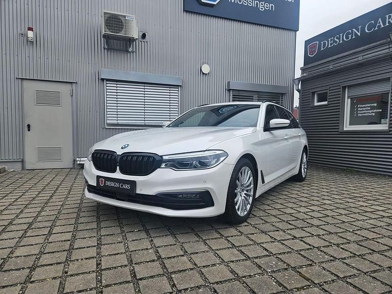 Gebraucht BMW 540 Sport Line 340 PS (250 kW) 2019 Mineralweiss metallic Kombi