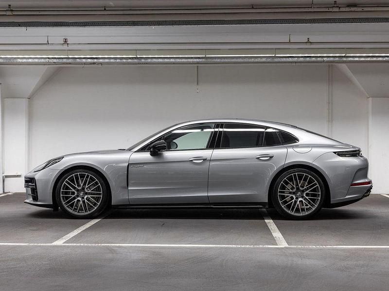 Gebraucht Porsche Panamera 4 470 PS (345 kW) 2025 Silber Limousine