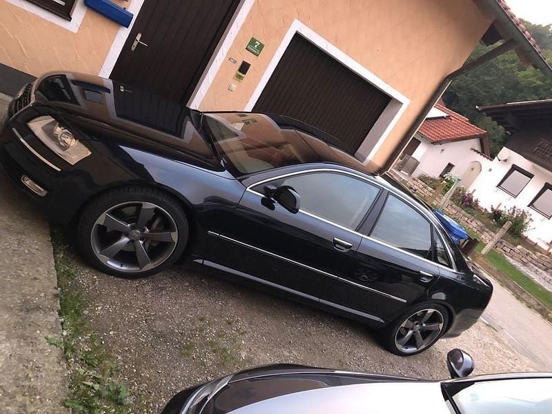 Beige Gebraucht 2008 Audi A8L Limousine | 8.900 € (Superpreis) - Bild 1/4