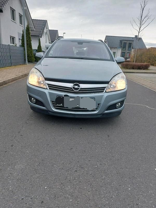 Grau Gebraucht 2009 Opel Astra Kombi | 2.300 € (Guter Preis) - Bild 1/4