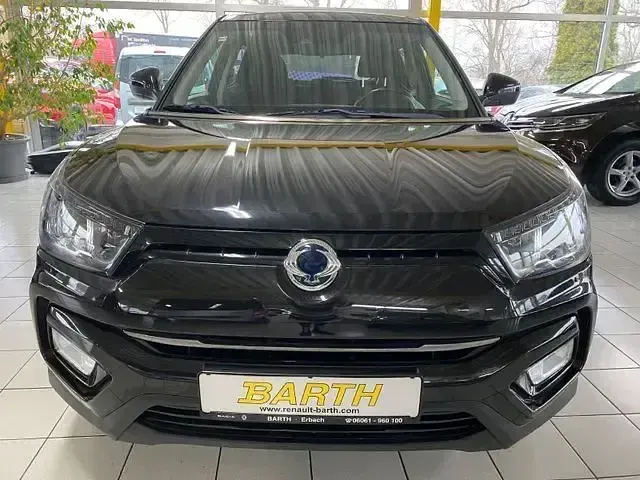 Usata SsangYong Tivoli 128 CV (94 kW) 2019 Nero SUV