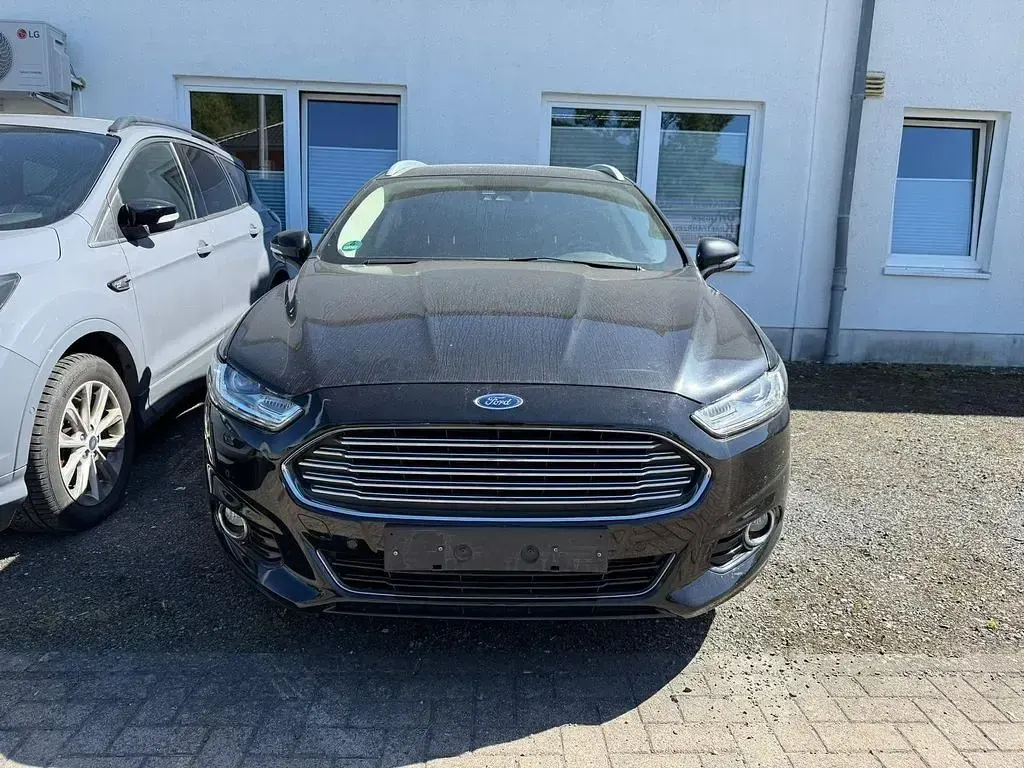 Gebraucht Ford Mondeo 160 PS (117 kW) 2015 Schwarz Limousine