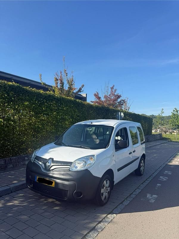 Weiß Gebraucht 2018 Renault Kangoo Van / Kleinbus | 6.200 € (Superpreis) - Bild 1/4