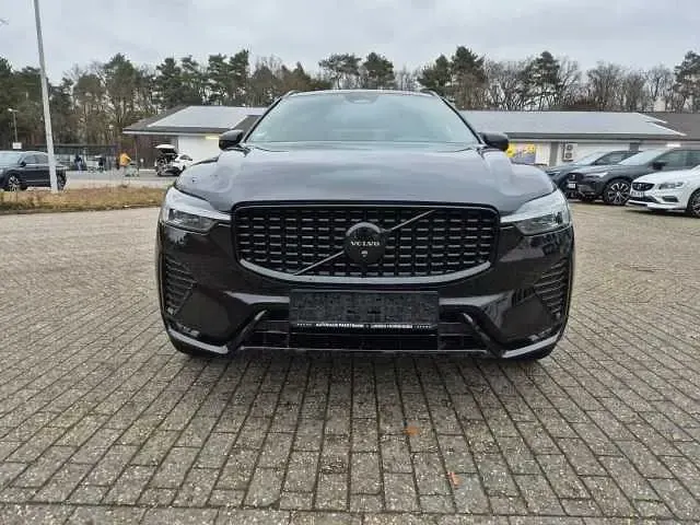 Second-hand Volvo XC60 184 CP (135 kW) 2025 SUV
