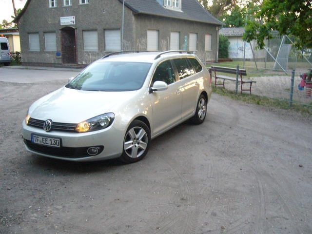 Beige metallic Gebraucht 2009 VW Golf VI Kombi | 14.000 € - Bild 1/4