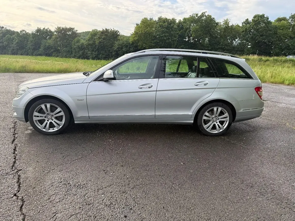 Gebraucht Mercedes C320 Elegance 224 PS (164 kW) 2008 Silber Kombi