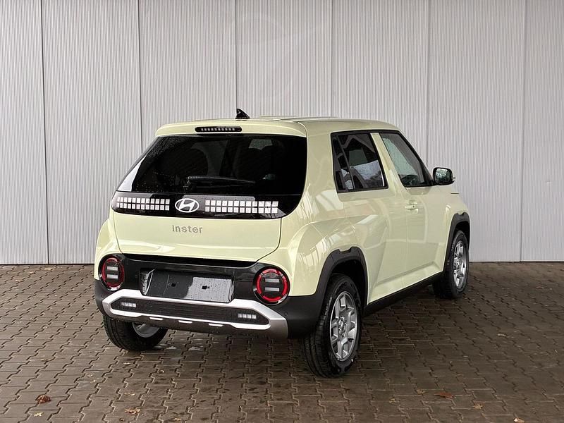 Neu Hyundai Inster 83 kW (114 PS) 2026 Buttercream yellow pearl Kleinwagen
