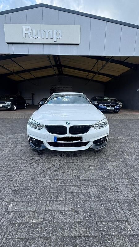 Weiß Gebraucht 2013 BMW 435 M Sport Coupé | 20.000 € (Fairer Preis) - Bild 1/4