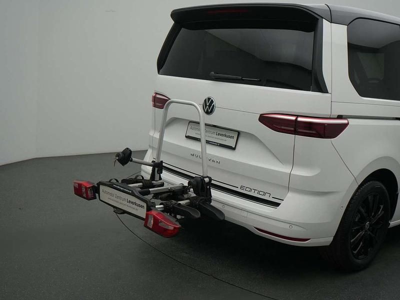 Second-hand VW Multivan Edition 150 CP (110 kW) 2026 Alb Monovolum