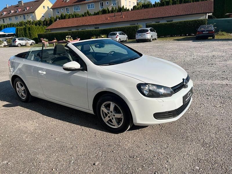 Weiß Gebraucht 2012 VW Golf Cabriolet Basis Cabrio | 8.999 € (Fairer Preis) - Bild 1/4