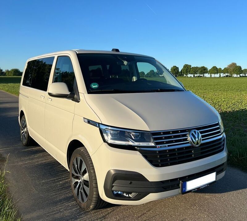 Grau Gebraucht 2023 VW T6.1 Comfortline Van | 60.950 € (Superpreis) - Bild 1/4