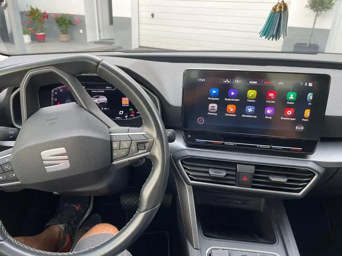 Gebraucht Seat Leon 4Drive 150 PS (110 kW) 2021 Grau Limousine