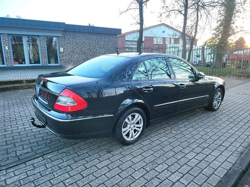 Usata Mercedes E220 170 CV (125 kW) 2007 Berlina