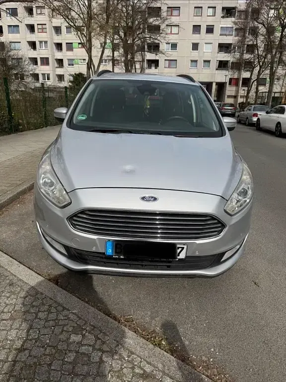 Gebraucht Ford Galaxy Trend 150 PS (110 kW) 2016 Silber Van / Kleinbus