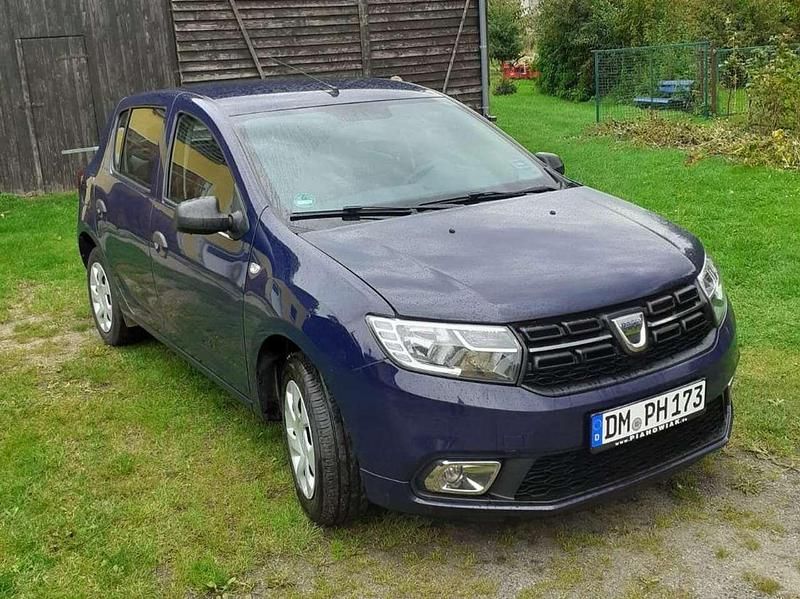 Blau Gebraucht 2019 Dacia Sandero Essentiel Kleinwagen | 7.200 € (Fairer Preis) - Bild 1/4