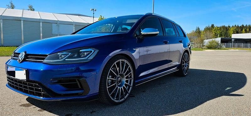 Second-hand VW Golf VII R 310 CP (228 kW) 2017 Albastru Break