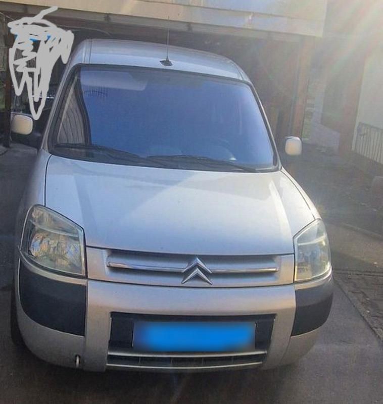 Gebraucht Citroën Berlingo 66 PS (48 kW) 2004 Silber Van / Kleinbus