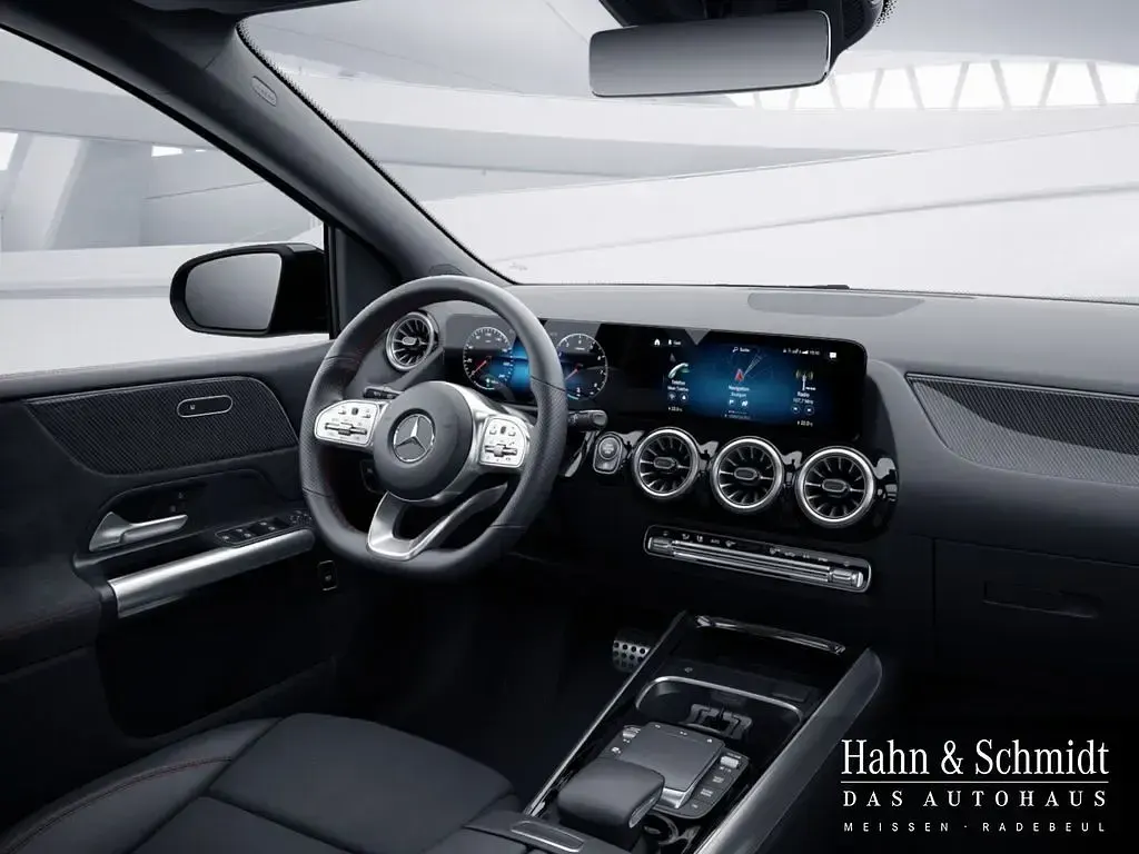 Gebraucht Mercedes B200 AMG 163 PS (119 kW) 2023 Mountaingrau Kleinwagen