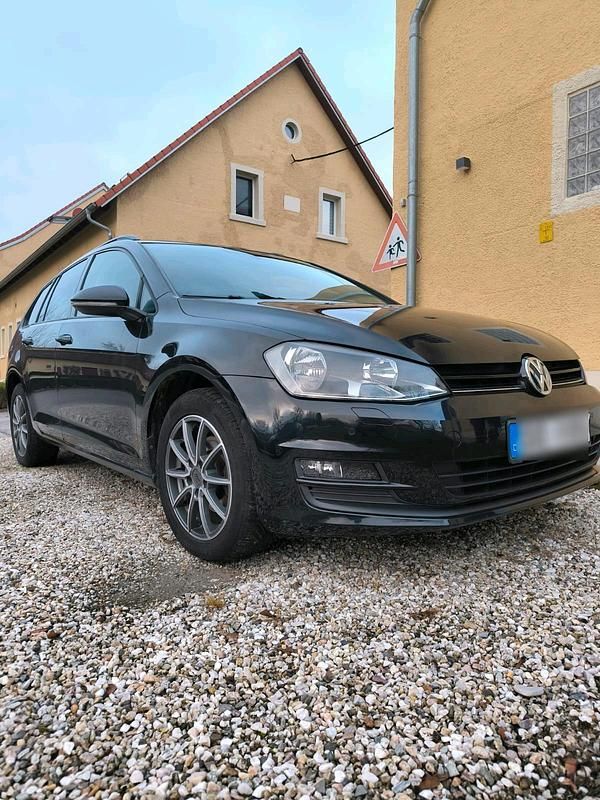 Schwarz Gebraucht 2014 VW Golf VII Kombi | 7.999 € (Fairer Preis) - Bild 1/4