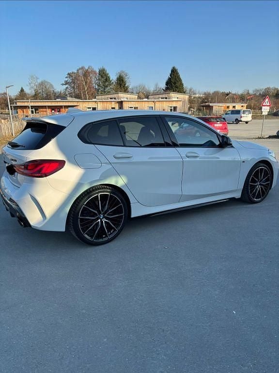 Gebraucht BMW M135 Performance 306 PS (225 kW) 2020 Weiß Kleinwagen