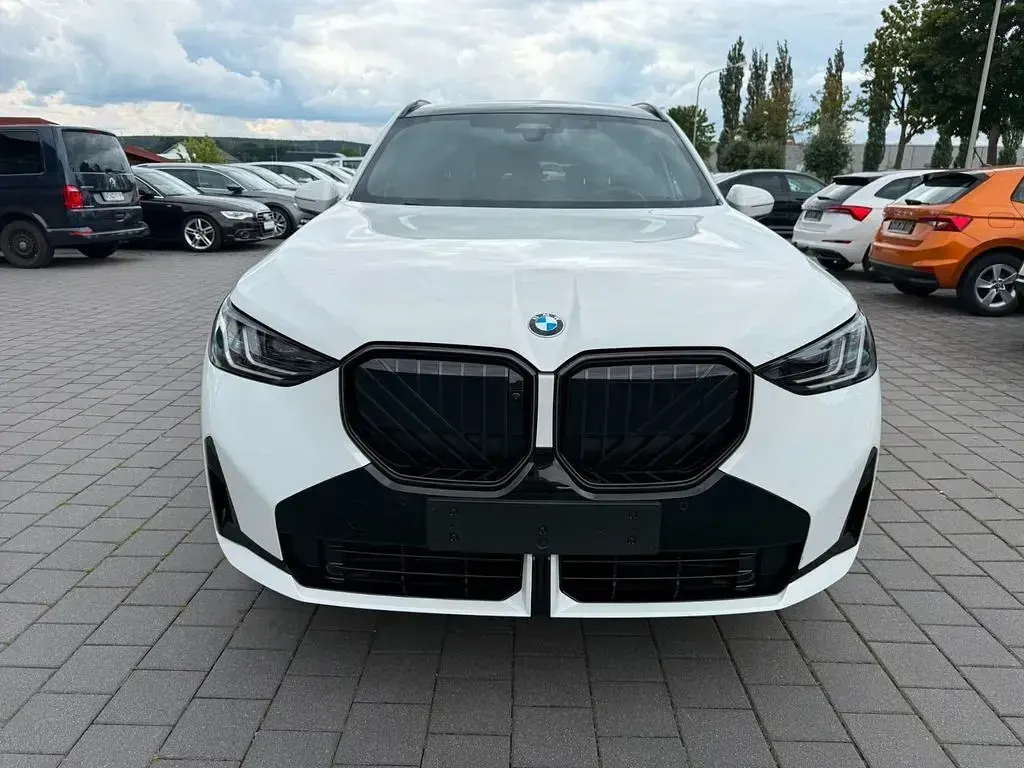 Gebraucht BMW X3 M Sport 303 PS (222 kW) 2026 Weiß SUV
