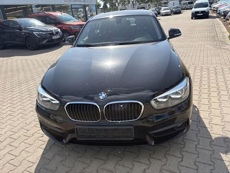 Gebraucht BMW 116 Advantage 109 PS (80 kW) 2018 Schwarz Kleinwagen